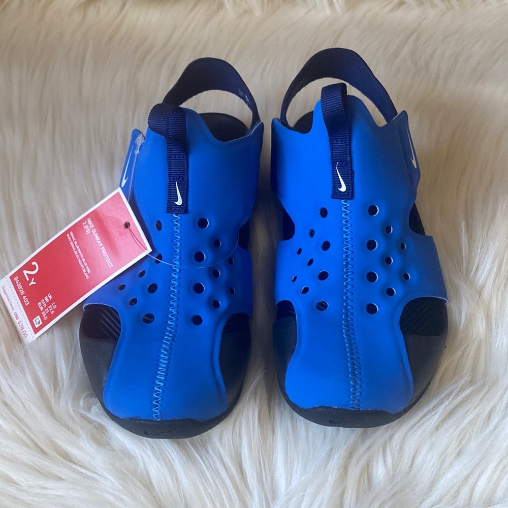 NWT- Nike Sunday Protect - 2 (PS)